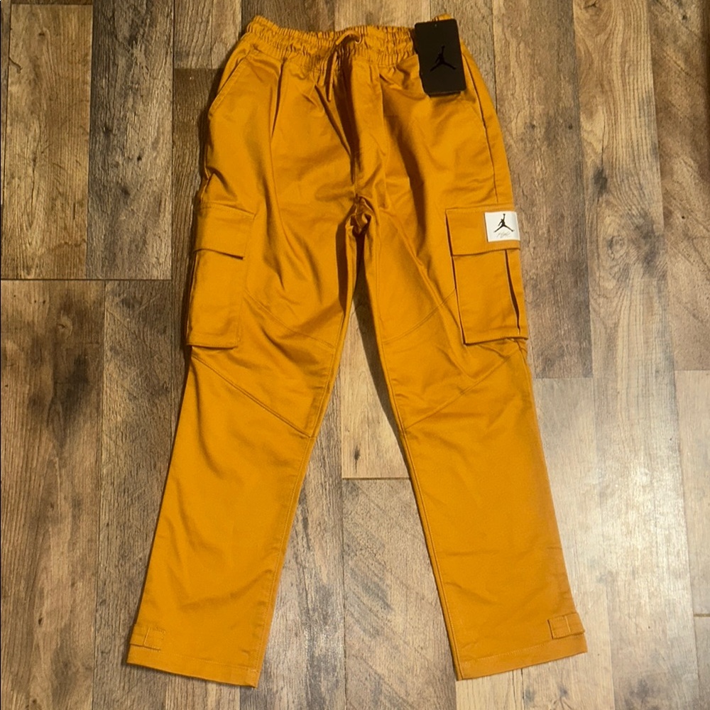 Boys air jordan chutney essential utility pants size small new